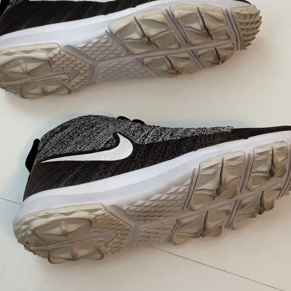 Nike Flyknit Chukka Golf Sneakers - Picture 8 of 10